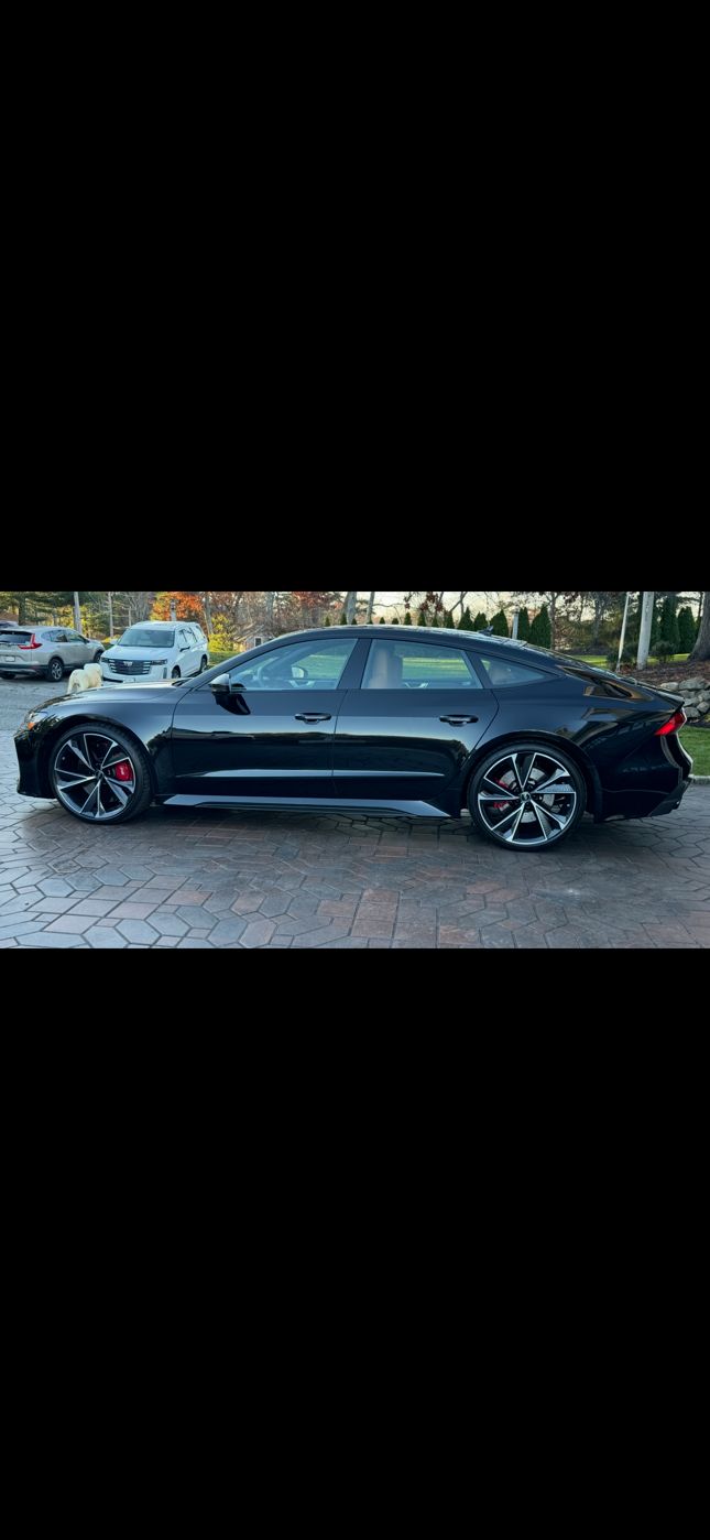 Used 2022 Audi RS 7 Sportback AWD/4WD image 1