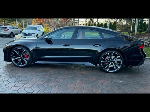 Used 2022 Audi RS 7 Sportback image 1