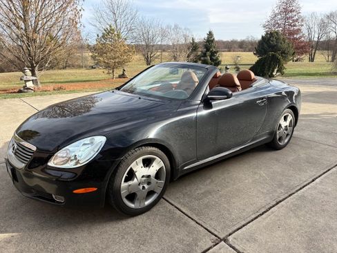 Used 2005 Lexus SC 430 Convertible image 9