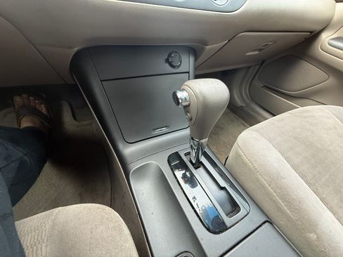 Used 2006 Toyota Camry LE image 11