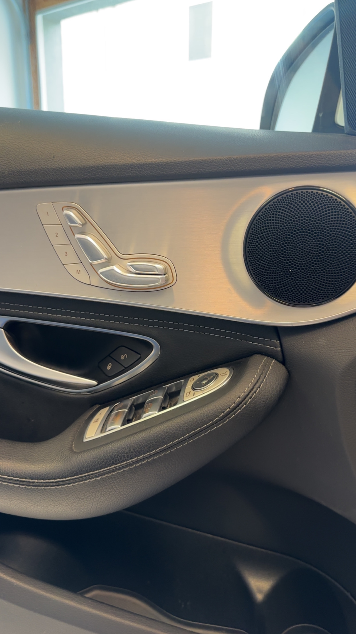 Used 2016 Mercedes-Benz C 300 Sedan image 23