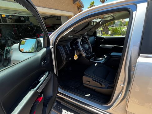 Used 2020 Chevrolet Colorado LT RWD image 15
