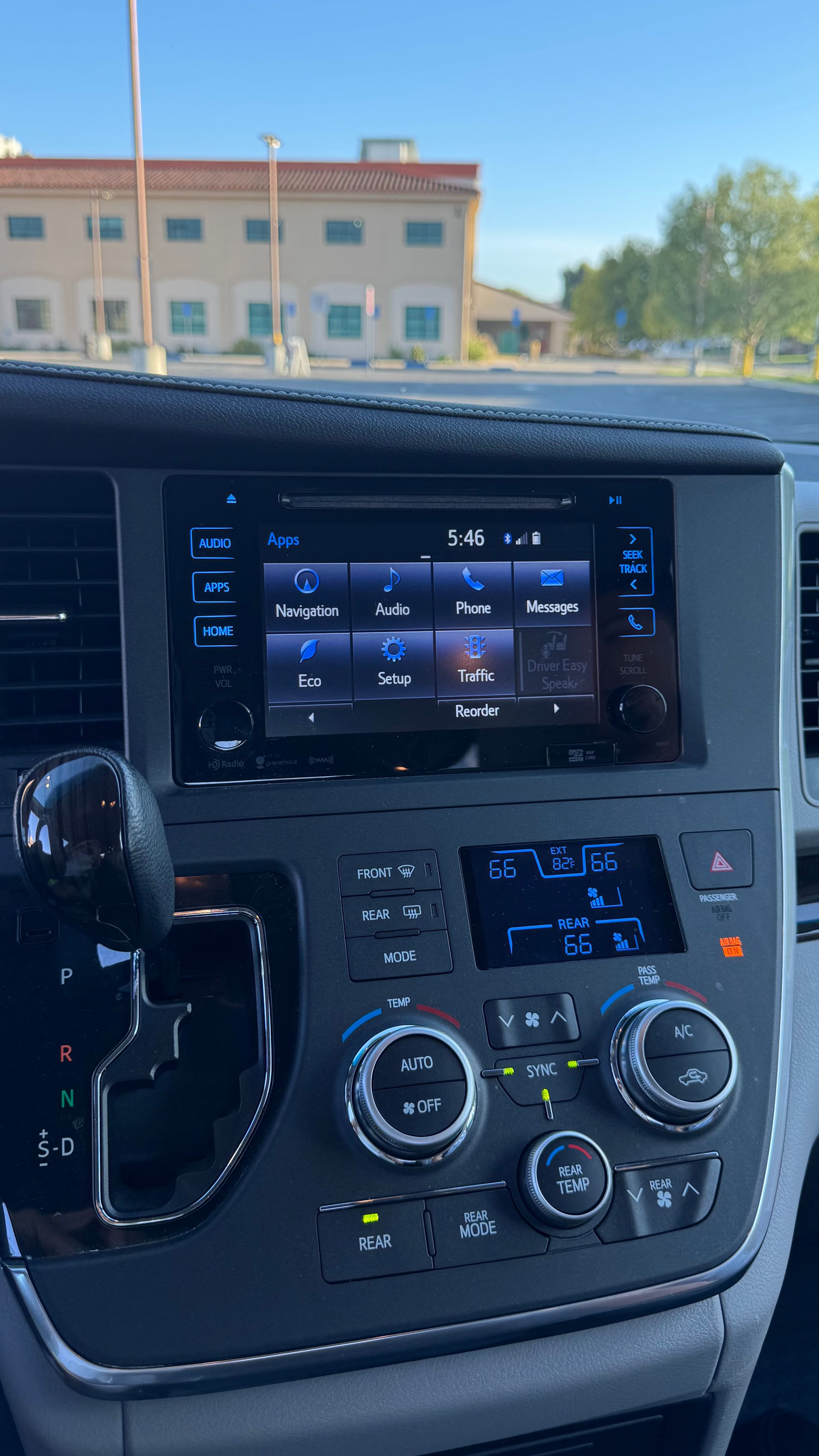 Used 2016 Toyota Sienna XLE w/ XLE Navigation Package FWD image 17