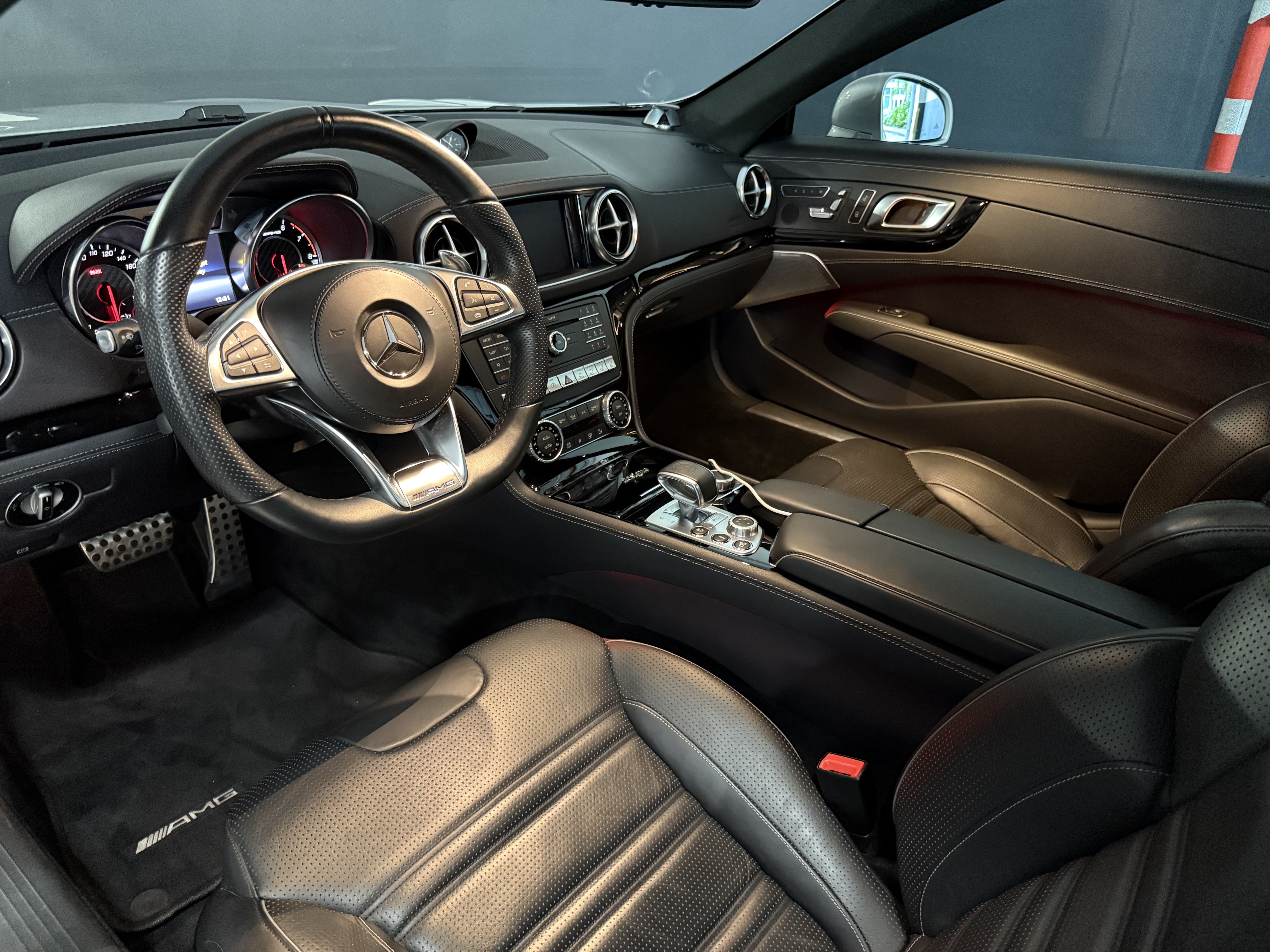Used 2019 Mercedes-Benz SL 63 AMG image 13