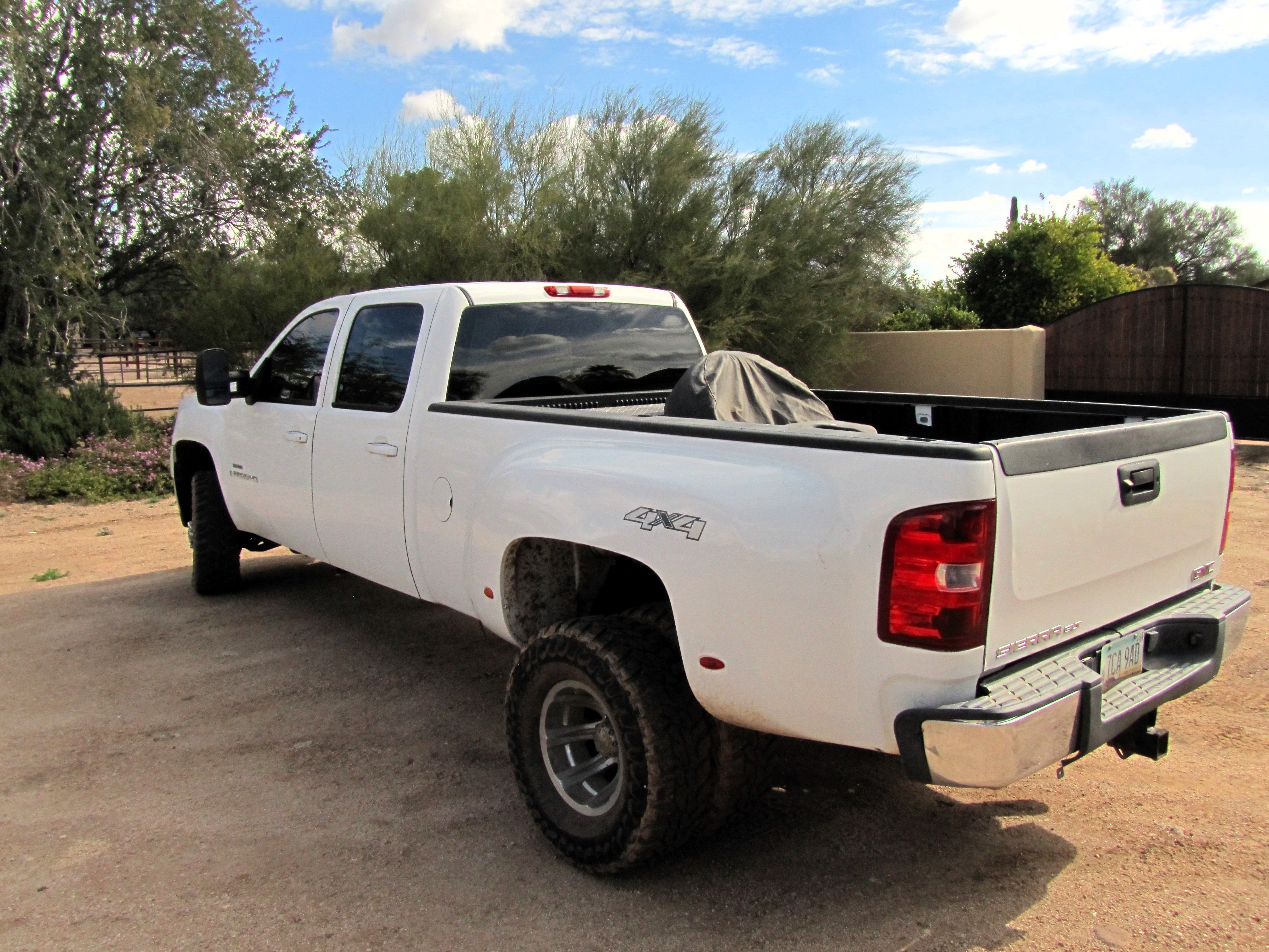 Used 2007 GMC Sierra 3500 SLT w/ Convenience Package AWD/4WD image 5