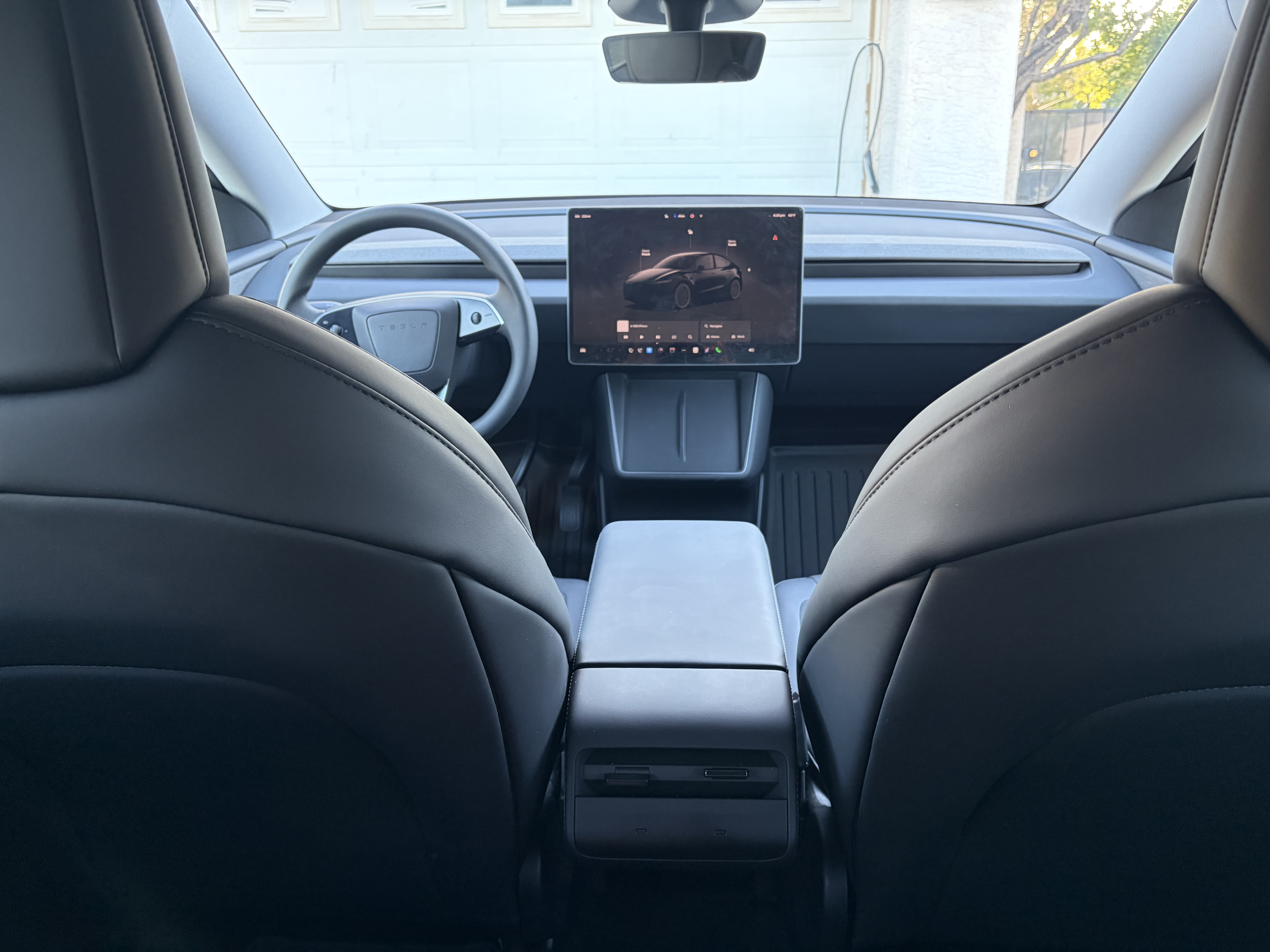 Used 2026 Tesla Model Y 2WD image 11