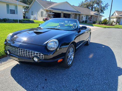 Used 2004 Ford Thunderbird image 1
