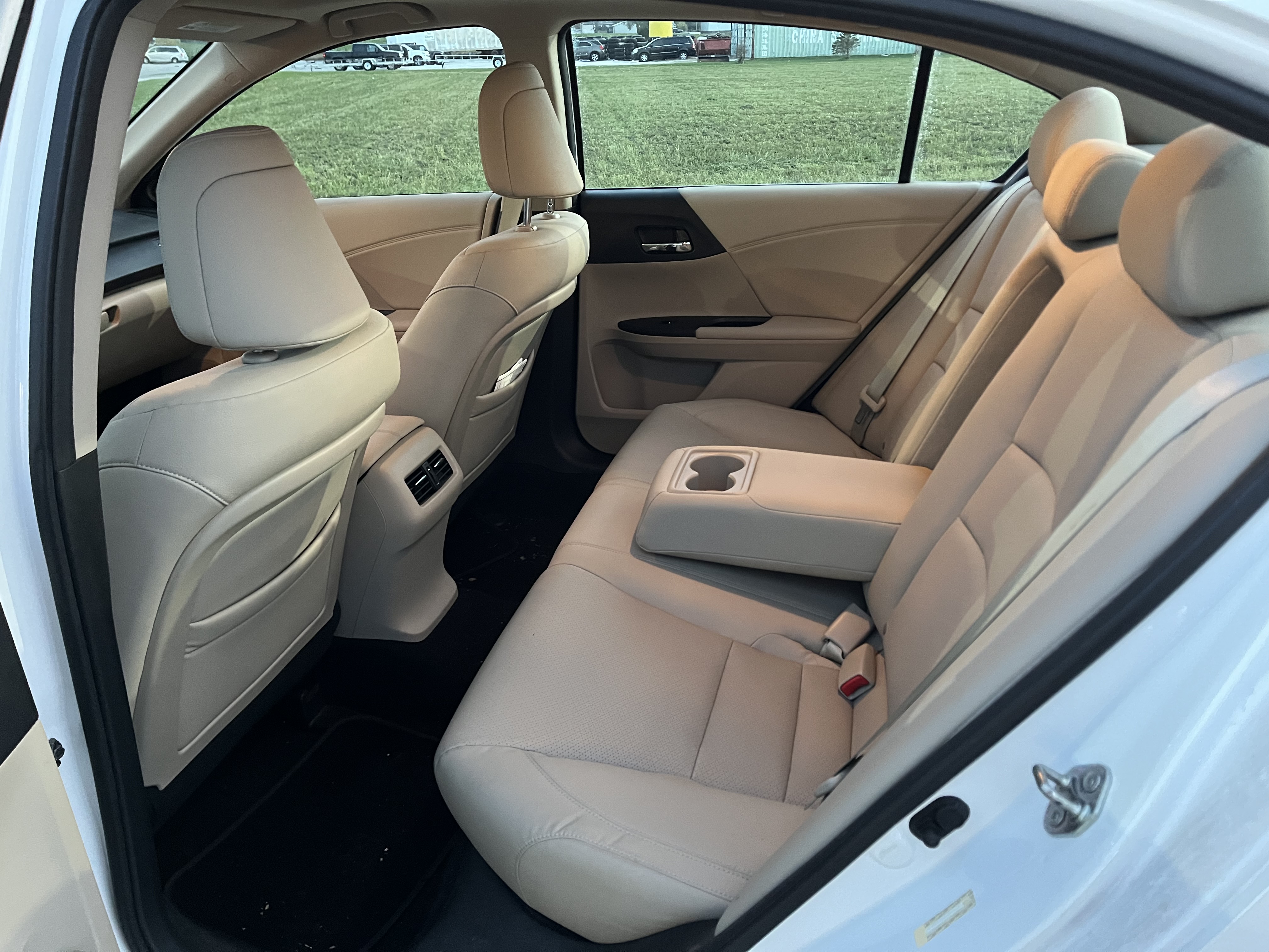 Used 2014 Honda Accord EX-L image 8