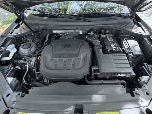 Used 2022 Volkswagen Tiguan SE AWD/4WD image 6