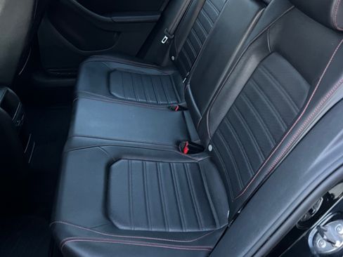 Used 2013 Volkswagen Jetta GLI Autobahn image 13