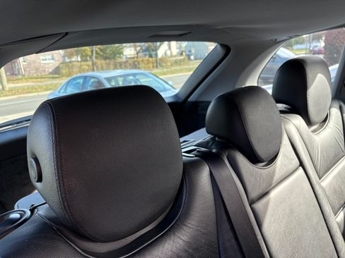 Used 2006 Porsche Cayenne S Titanium Edition image 18