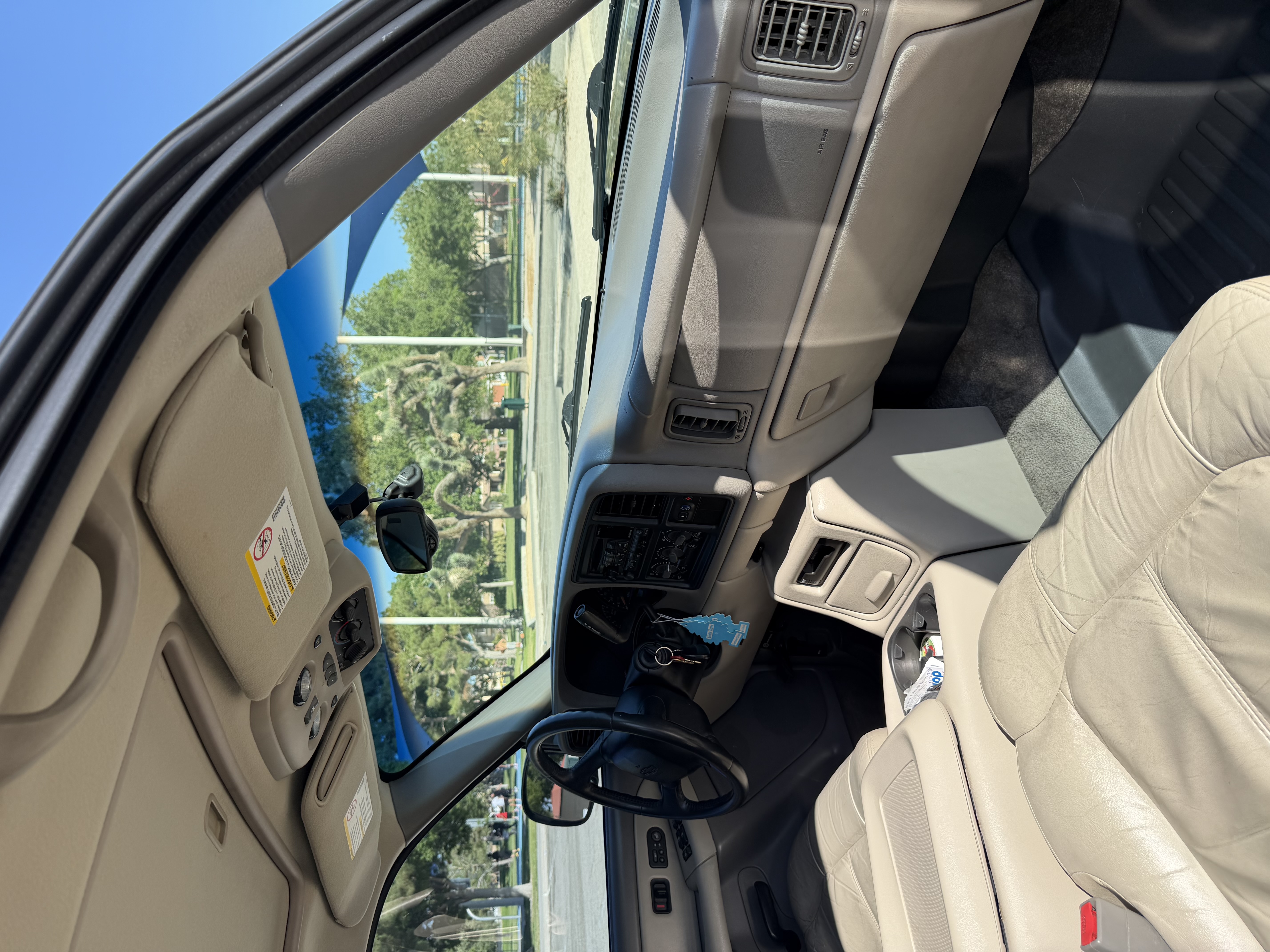 Used 2002 Chevrolet Tahoe LT RWD image 10