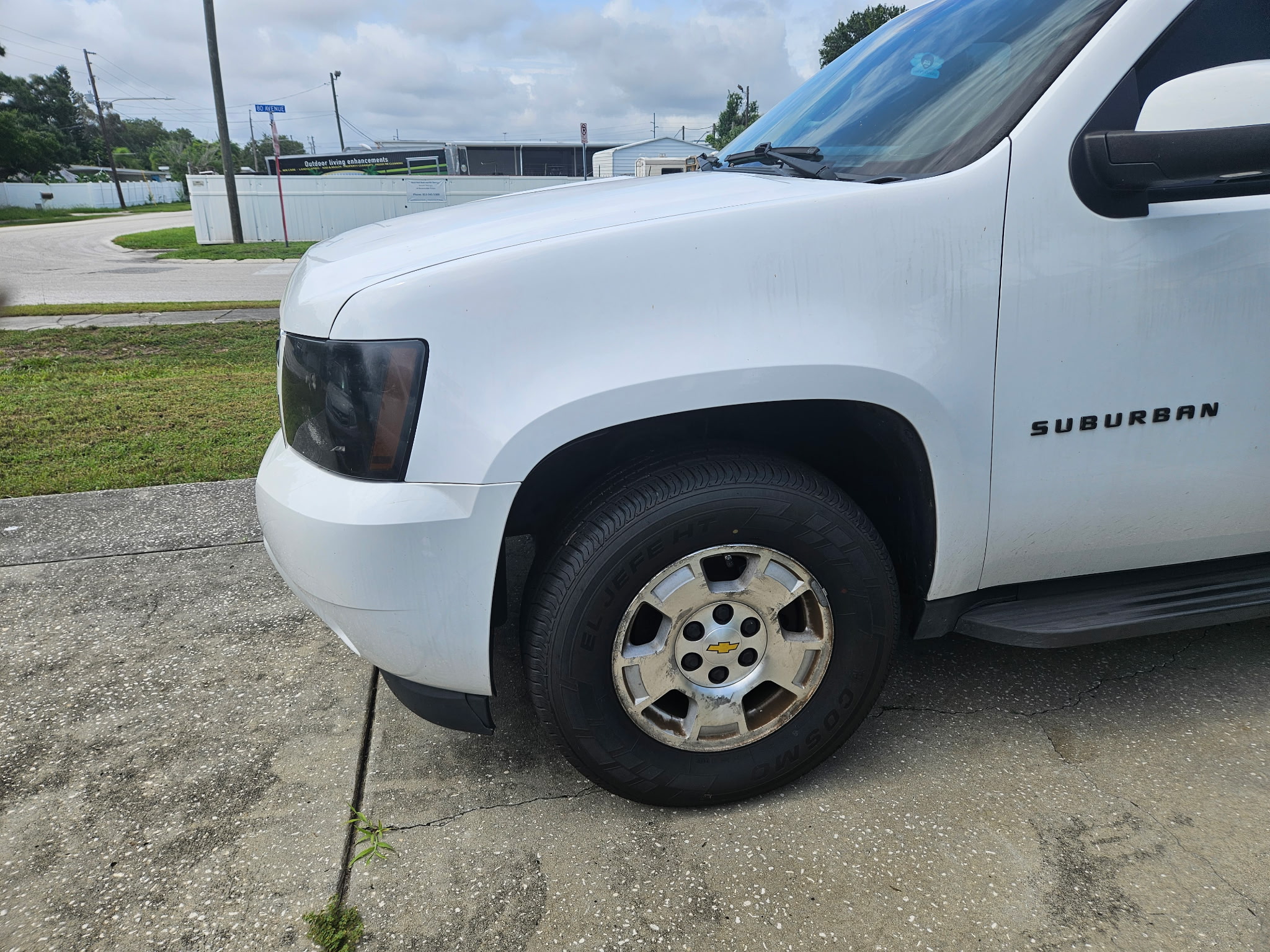 Used 2011 Chevrolet Suburban LT AWD/4WD image 2