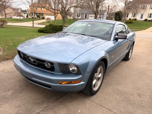 Used 2008 Ford Mustang Premium image 8