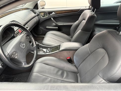 Used 2001 Mercedes-Benz CLK 430 Coupe image 9