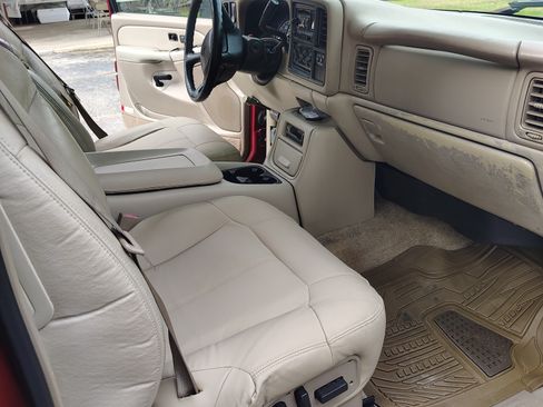 Used 2002 Chevrolet Tahoe LT image 5