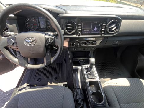 Used 2021 Toyota Tacoma SR AWD/4WD image 17