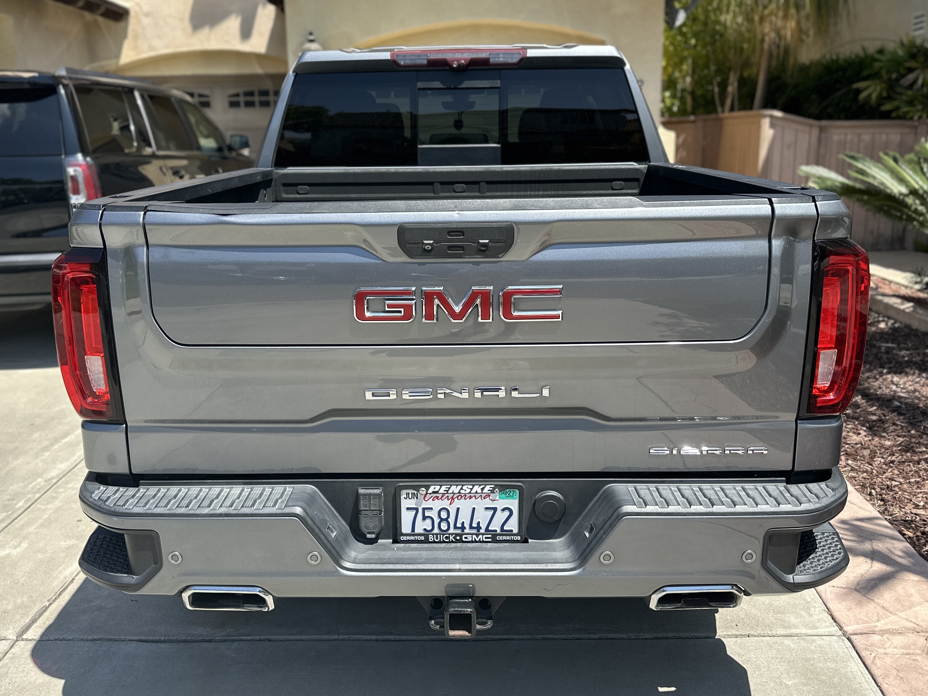 Used 2020 GMC Sierra 1500 Denali w/ Denali Ultimate Package AWD/4WD image 8