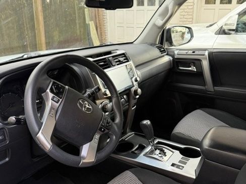 Used 2021 Toyota 4Runner SR5 image 12
