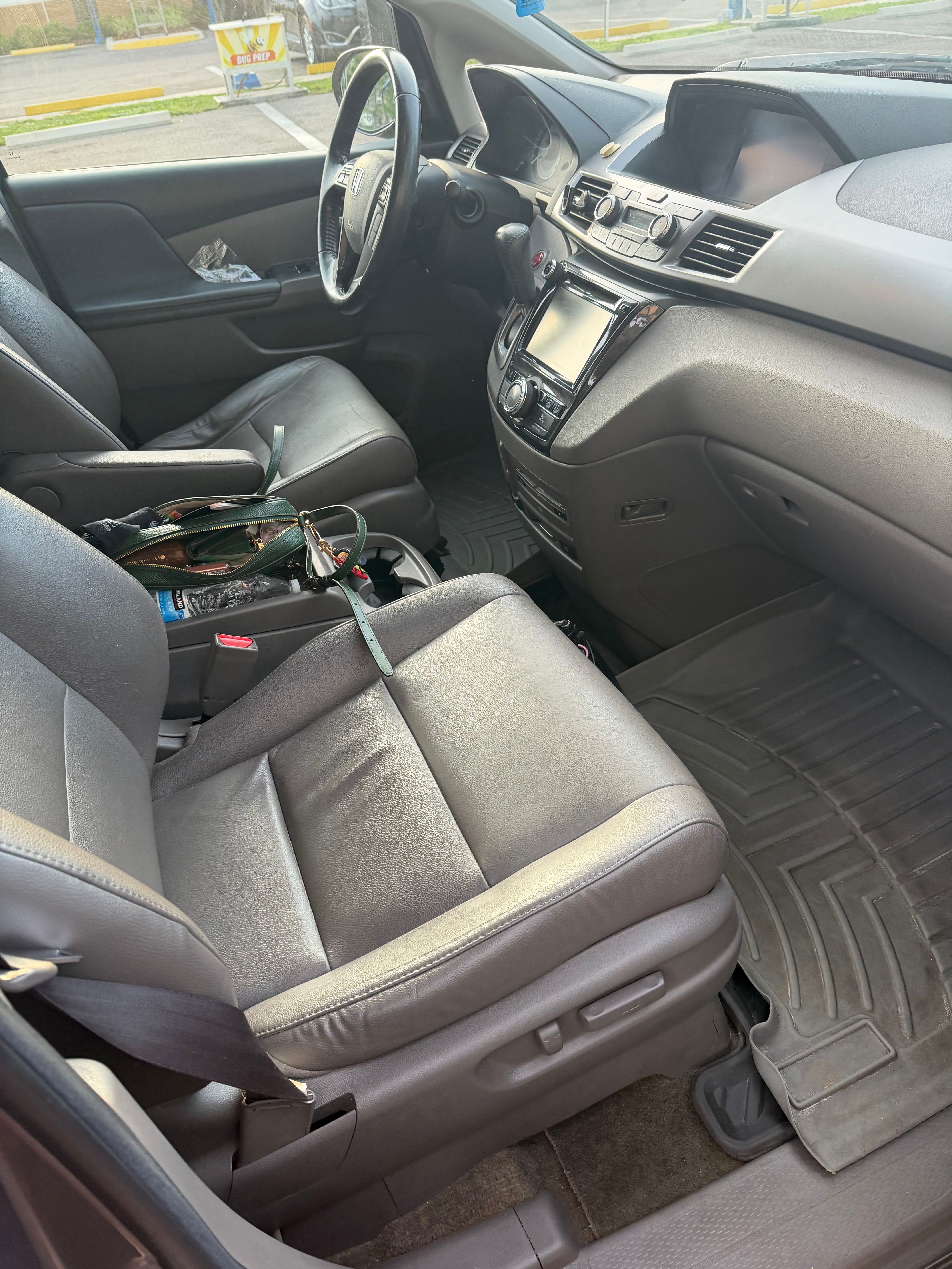 Used 2014 Honda Odyssey Touring Elite image 12