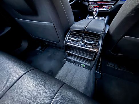Used 2018 BMW 530e RWD image 25