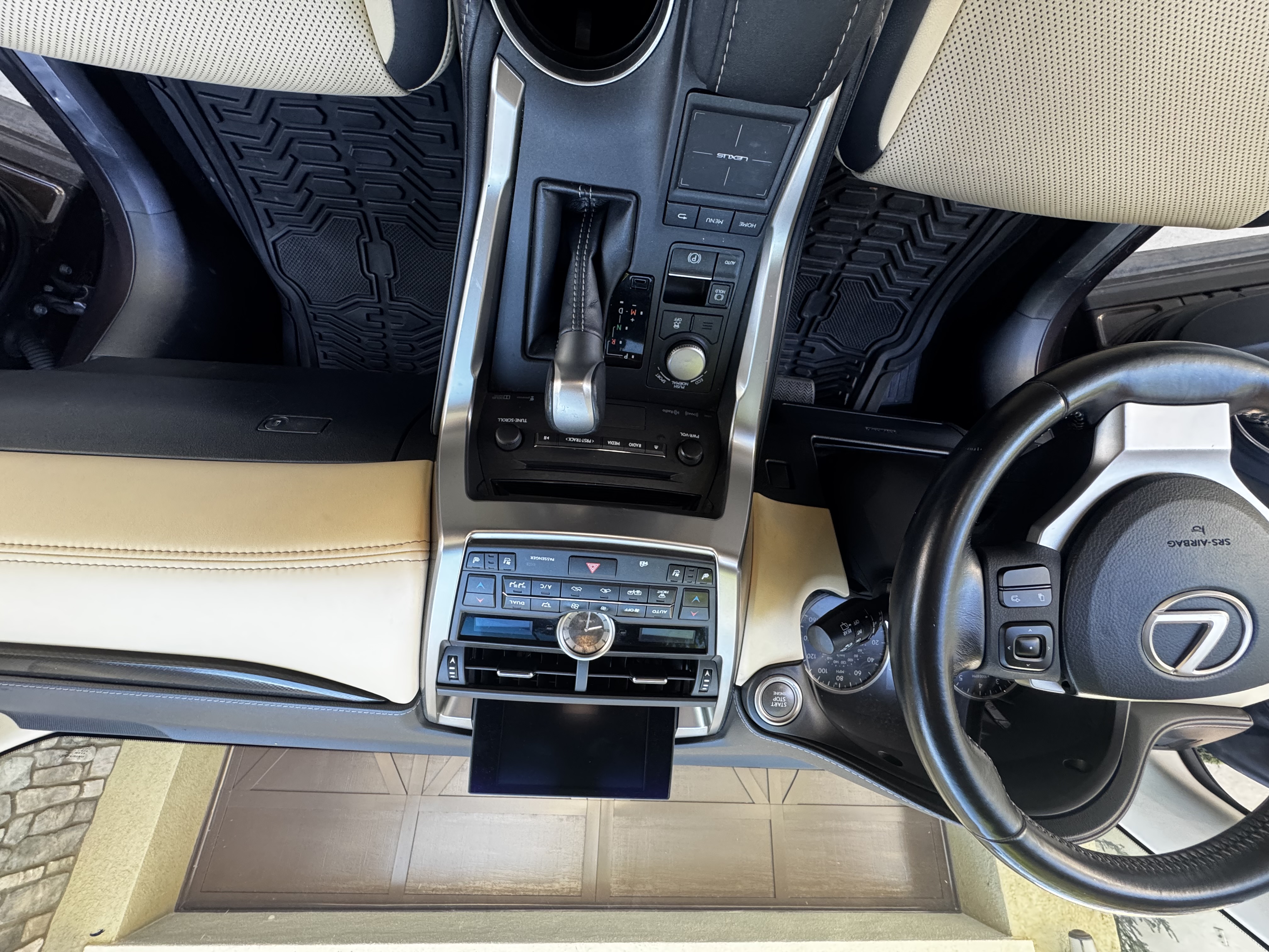 Used 2015 Lexus NX 200t FWD w/ Premium Package image 16