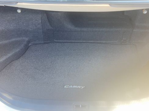 Used 2010 Toyota Camry Hybrid FWD image 12
