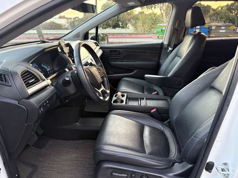 Used 2022 Honda Odyssey EX-L image 11