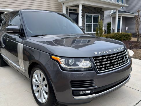 Used 2015 Land Rover Range Rover HSE image 8