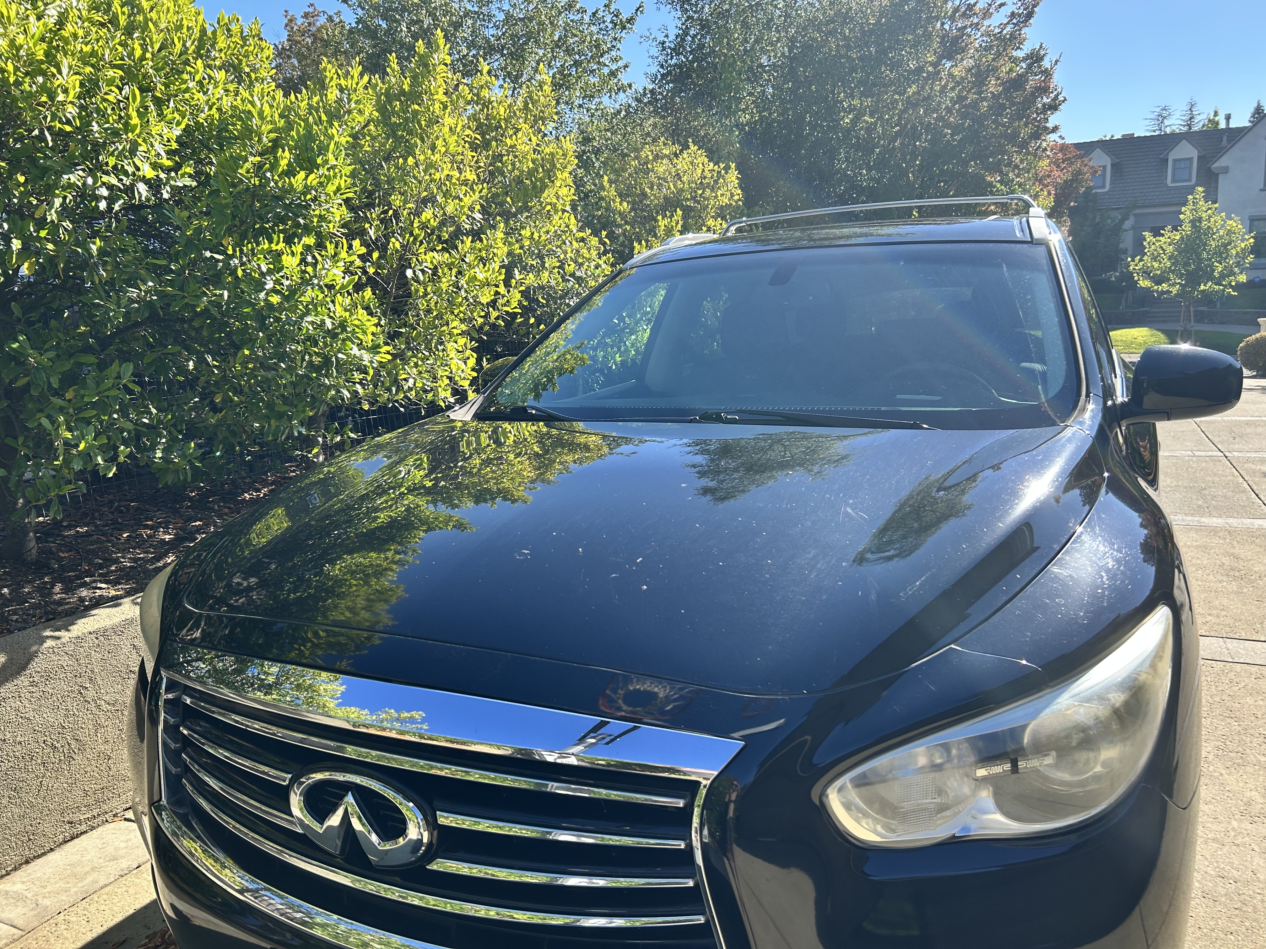 Used 2014 INFINITI QX60 Luxe w/ Premium Package AWD/4WD image 1