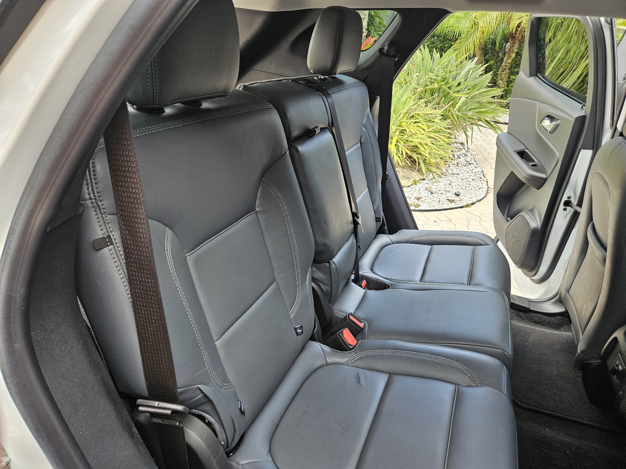 Used 2024 Chevrolet Blazer LT w/ Midnight/Sport Edition FWD image 22