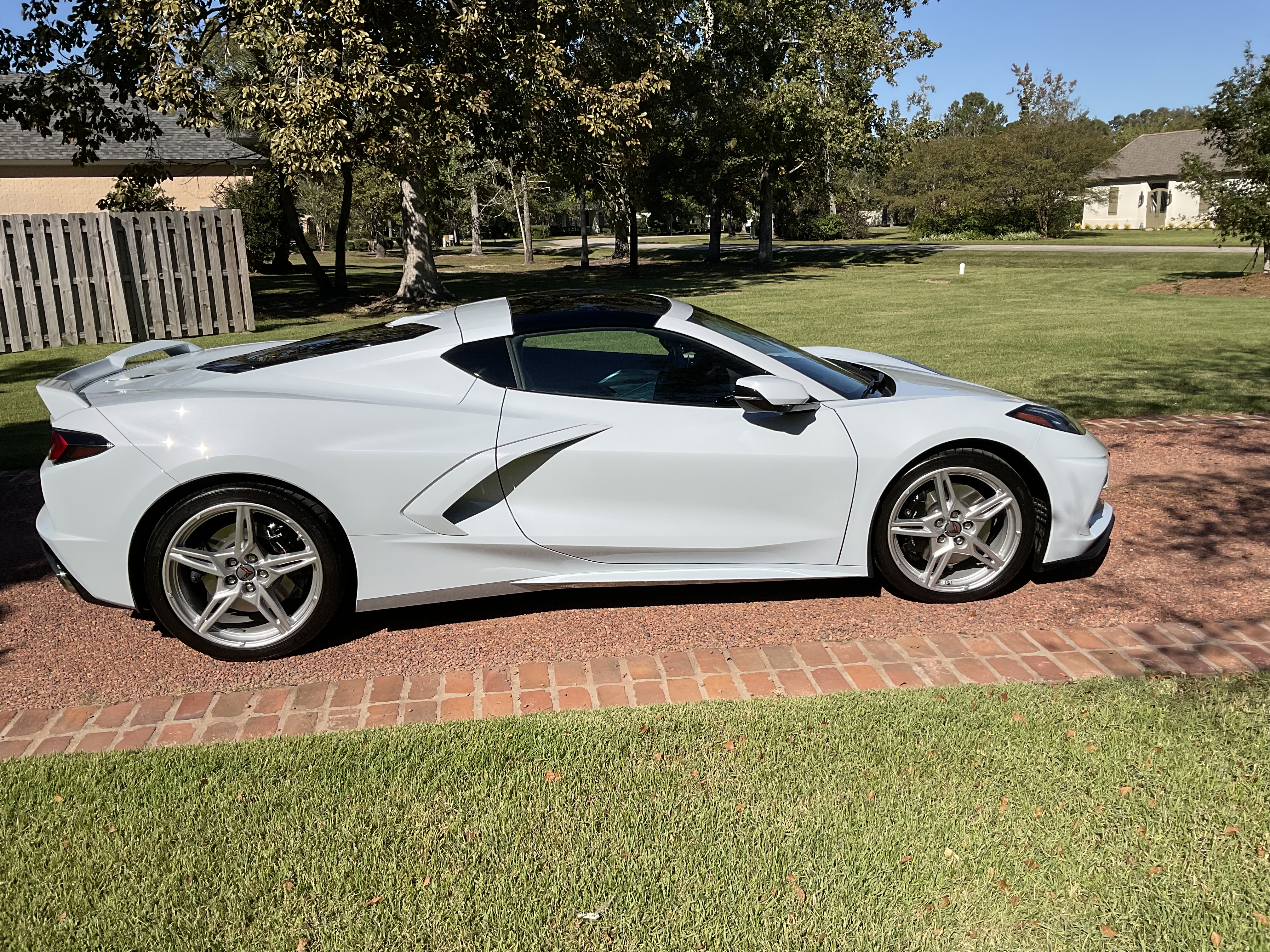 Used 2023 Chevrolet Corvette Stingray Preferred Cpe w/ Z51 Performance Package RWD image 8
