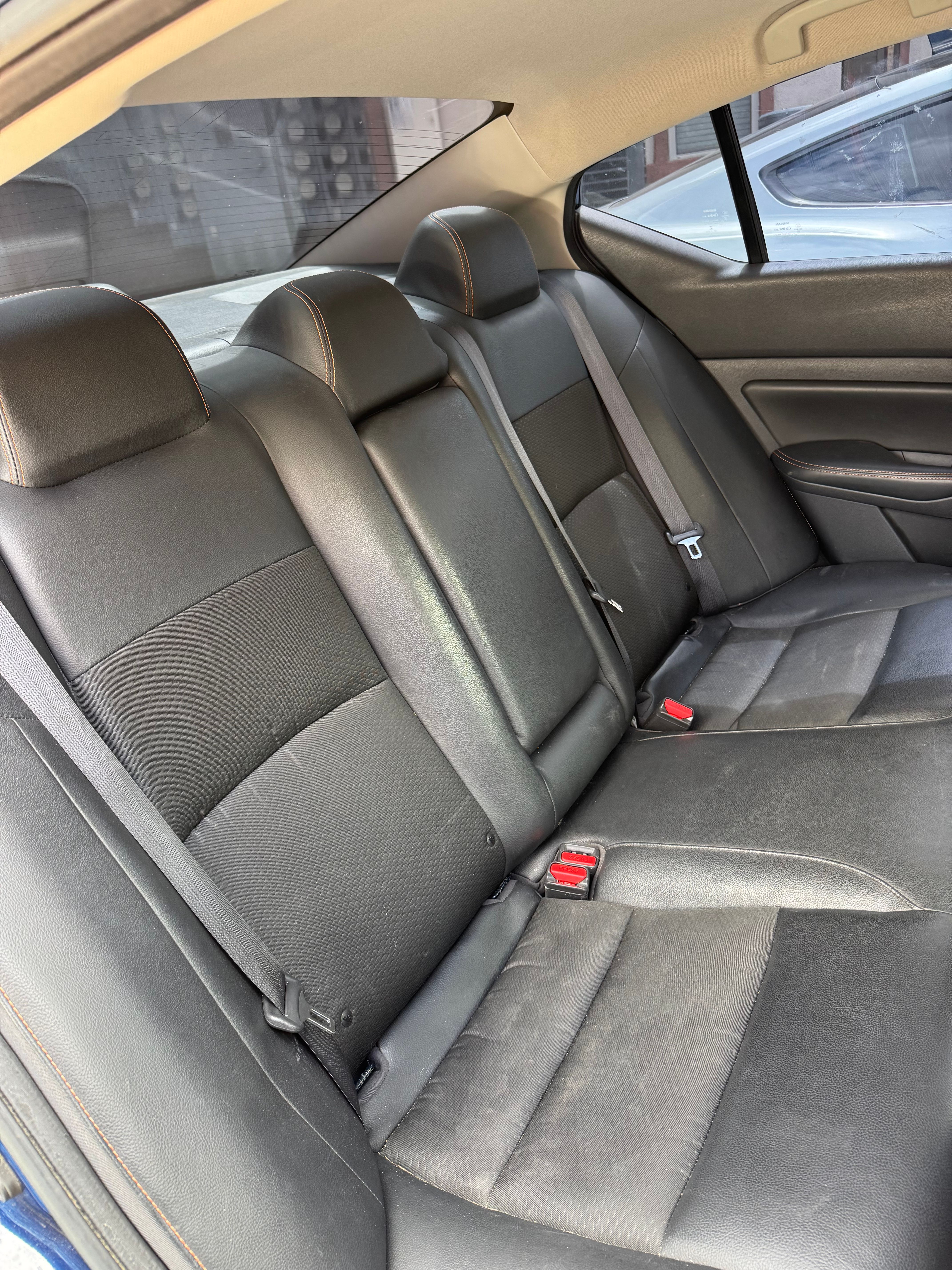 Used 2019 Nissan Altima 2.5 SR FWD image 2