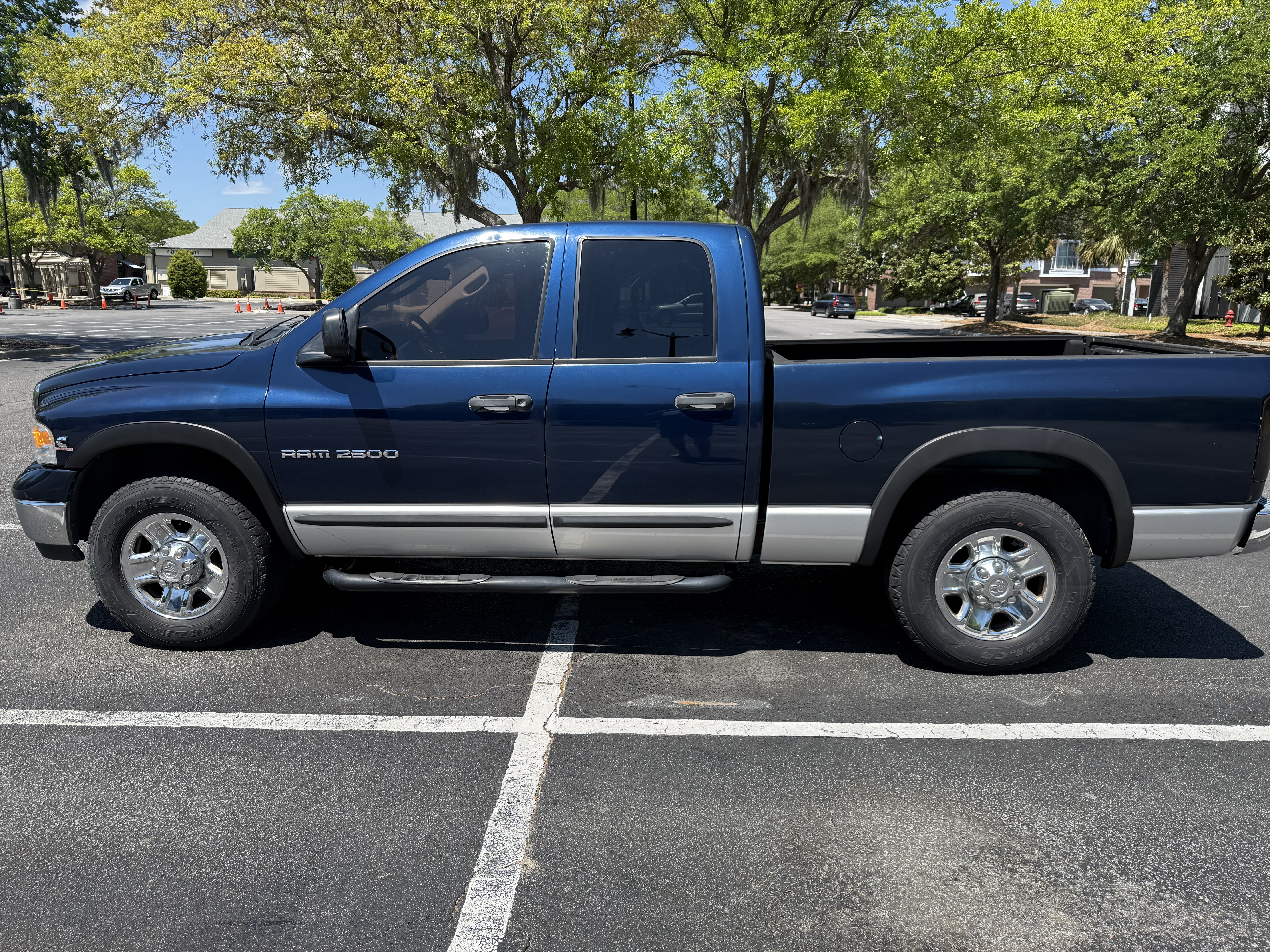 Used 2004 Dodge Ram 2500 Truck SLT w/ Trailer Tow Group RWD image 6