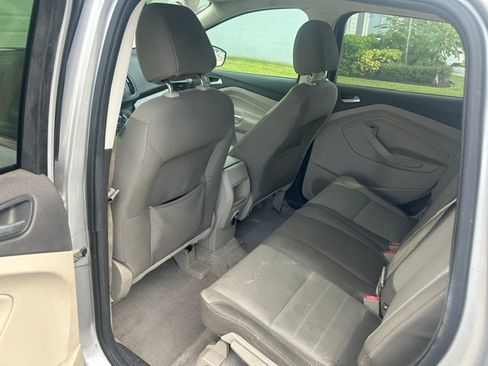 Used 2015 Ford Escape SE FWD image 9