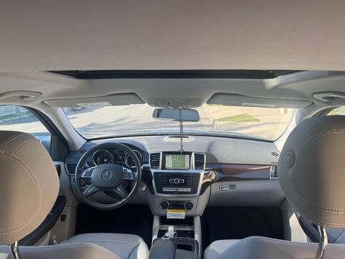 Used 2016 Mercedes-Benz GL 450 4MATIC image 8