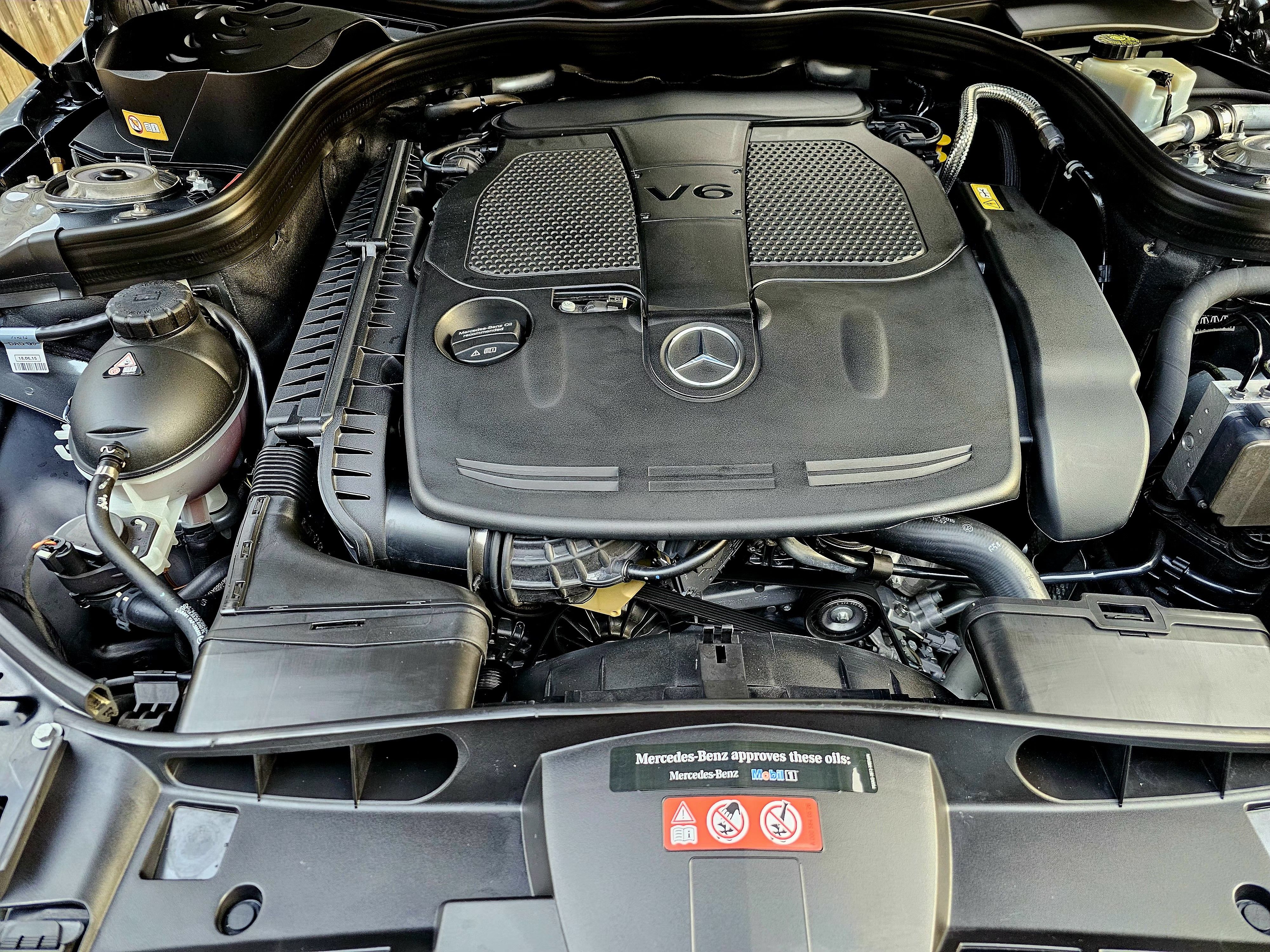 Used 2016 Mercedes-Benz E 350 Sedan image 16