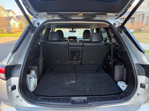 Used 2022 Mitsubishi Outlander SE image 10