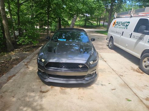 Used 2017 Ford Mustang GT Premium w/ Equipment Group 401A RWD image 1