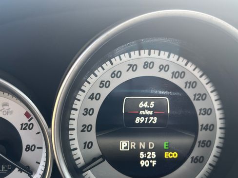 Used 2014 Mercedes-Benz C 300 4MATIC Sedan image 13