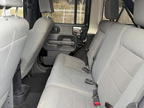 Used 2008 Jeep Wrangler Unlimited Sahara image 6