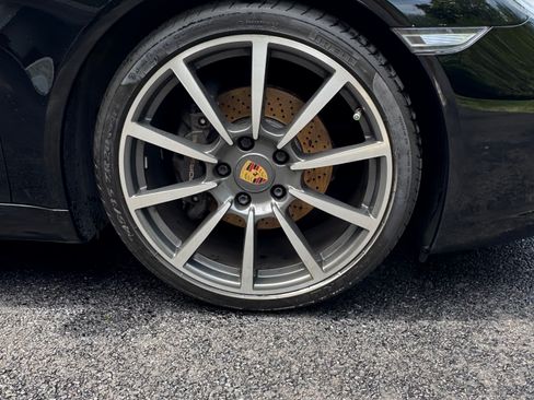 Used 2017 Porsche 911 Carrera image 15