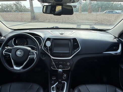 Used 2015 Jeep Cherokee Trailhawk w/ Comfort/Convenience Group image 13