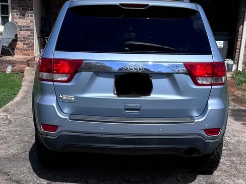 Used 2013 Jeep Grand Cherokee Laredo image 4