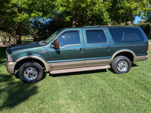 Used 2005 Ford Excursion Eddie Bauer image 1