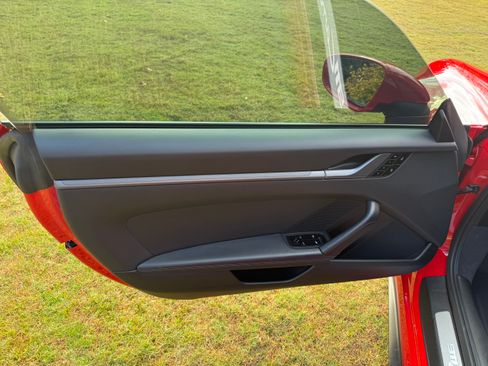 Used 2020 Porsche 911 Carrera image 13