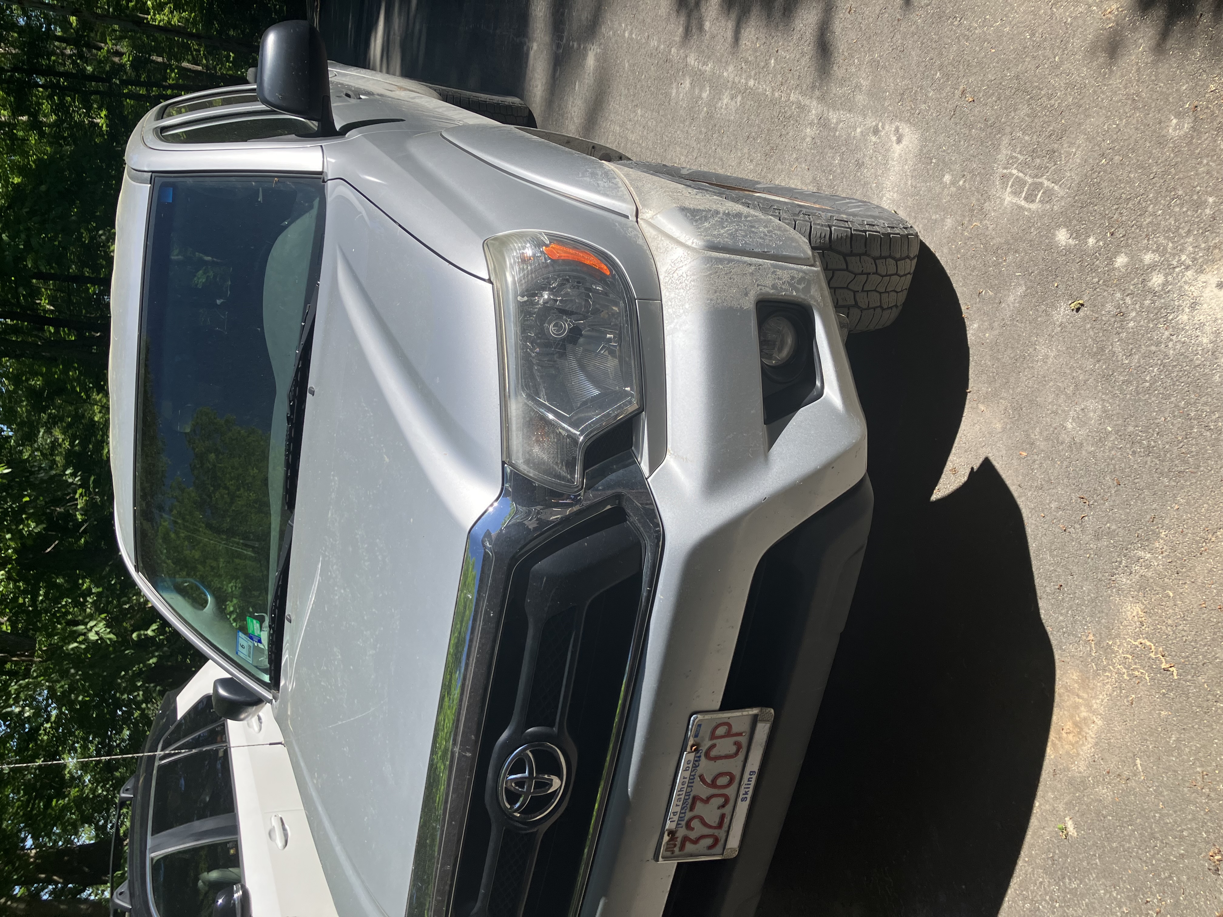 Used 2013 Toyota Tacoma 4x4 Double Cab w/ SR5 Pkg image 2