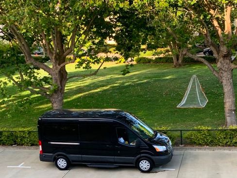 Used 2017 Ford Transit 350 XLT image 5