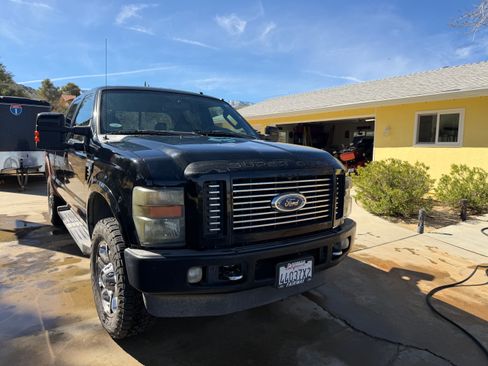 Used 2008 Ford F250 Harley-Davidson image 4