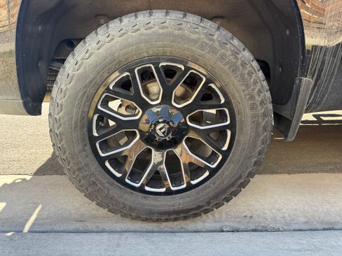 Used 2019 Chevrolet Silverado 1500 RST image 6